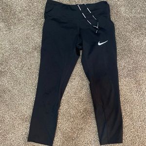 Nike crop leggings